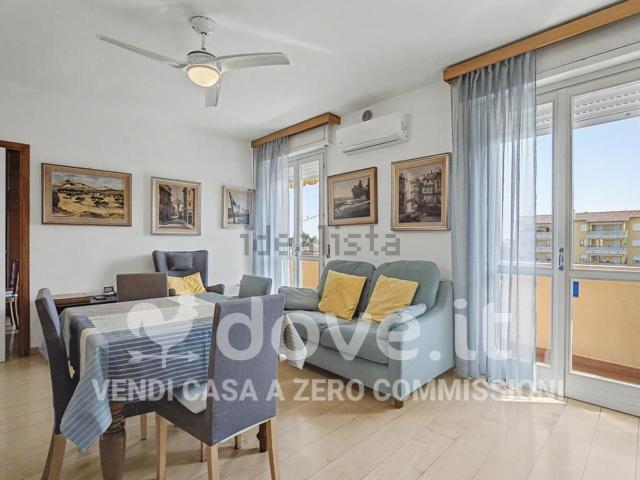 Appartamento in vendita di 135 m² in Via Alcide de Gasperi, 8