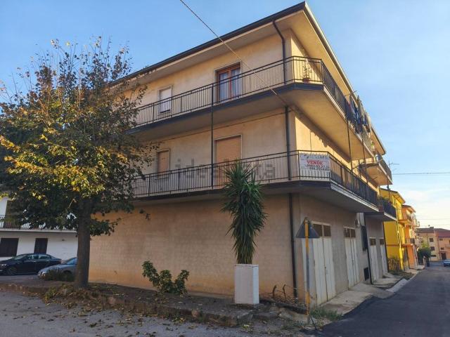 Appartamento in vendita di 135 m² in Via Aldo Moro, 31