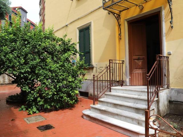 Appartamento in vendita di 135 m² in Via Alessandro Telesino, 14