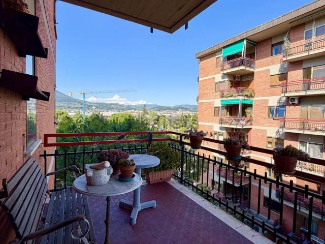 Appartamento in vendita di 135 m² in Via Alessandro Allori, 158