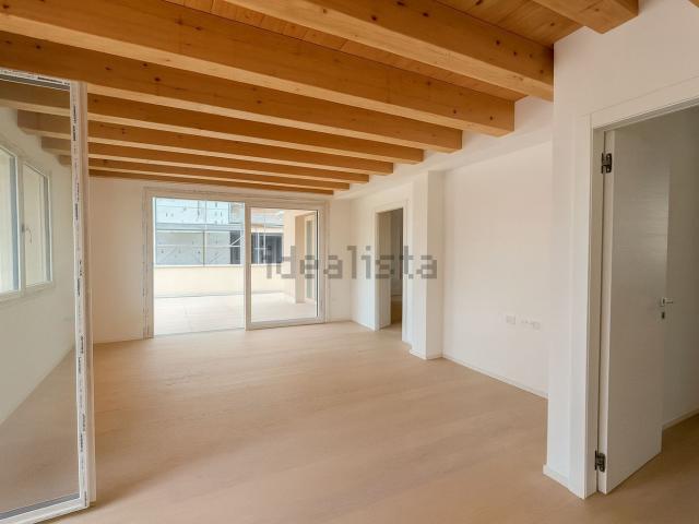 Appartamento in vendita di 135 m² in Via Aquileia
