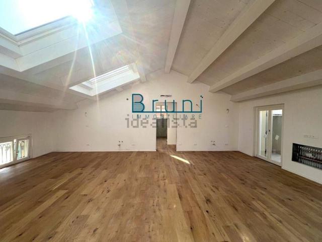 Appartamento in vendita di 135 m² in Via Aspromonte