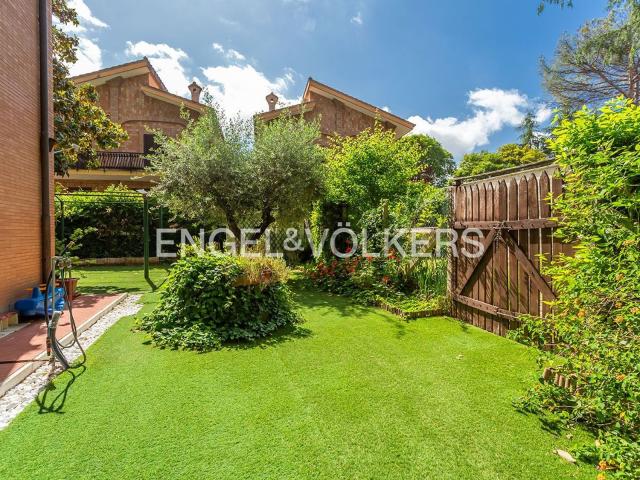 Appartamento in vendita di 135 m² in Via Atimeto