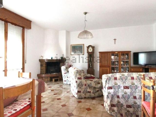 Appartamento in vendita di 135 m² in Via Augusto Massari, 2