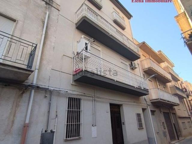 Appartamento in vendita di 135 m² in Via B. to Cellini
