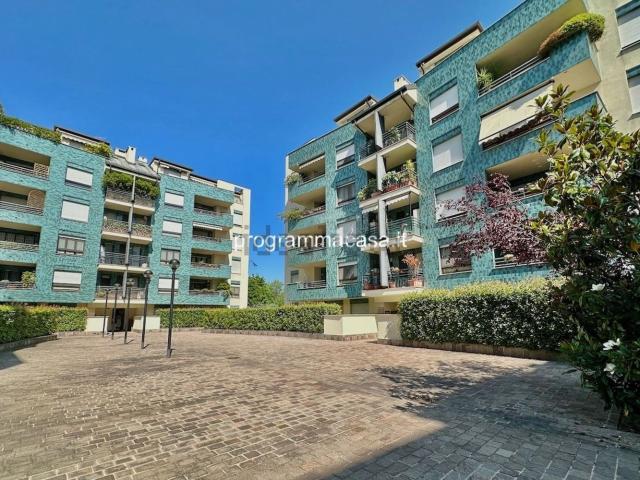 Appartamento in vendita di 135 m² in Via Bologna, 8