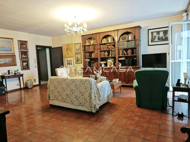 Appartamento in vendita di 135 m² in Via Bartolomeo Avanzini