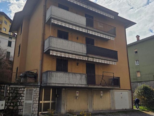 Appartamento in vendita di 135 m² in Via Gaetano Donizetti
