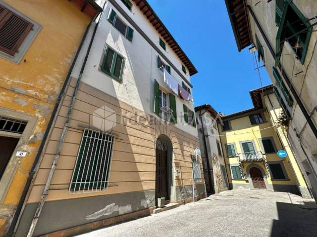Appartamento in vendita di 135 m² in Via Galileo Galilei
