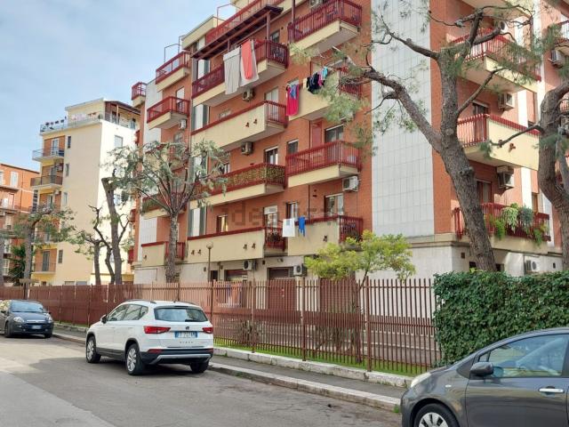 Appartamento in vendita di 135 m² in Via Giuseppe Colaminè, 12