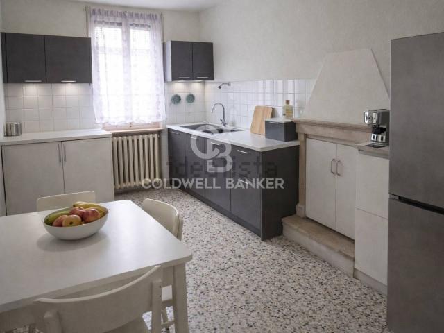 Appartamento in vendita di 135 m² in Via Giuseppe Garibaldi, 33