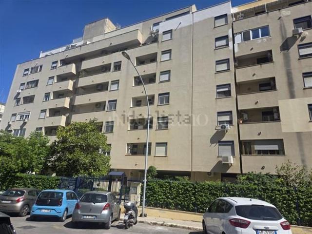 Appartamento in vendita di 135 m² in Via Giuseppe Prezzolini