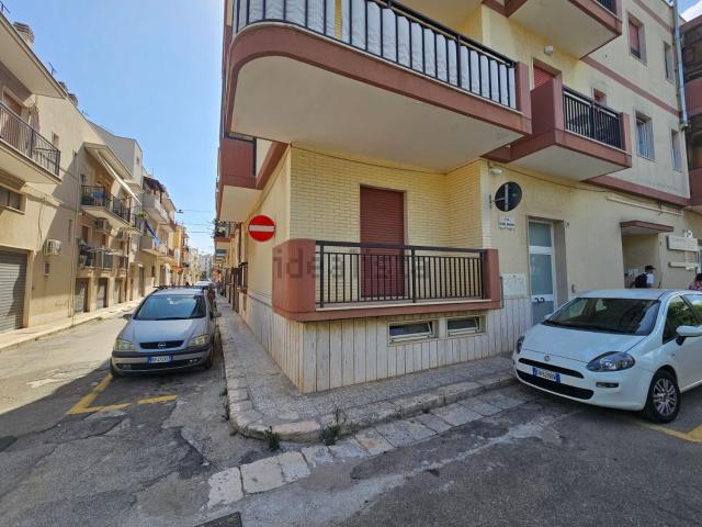 Appartamento in vendita di 135 m² in Via Giuseppe Raffaele del Drago