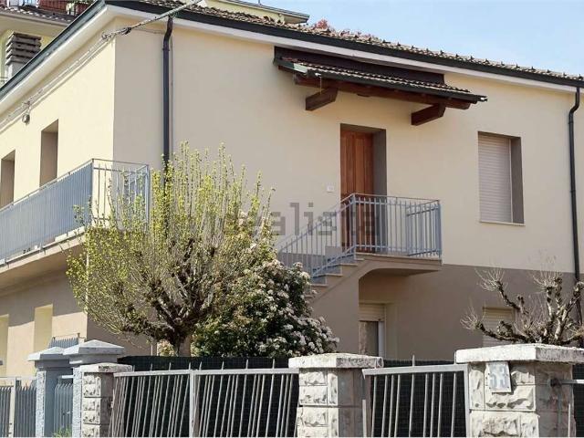 Appartamento in vendita di 135 m² in Via Giovanni Cimabue