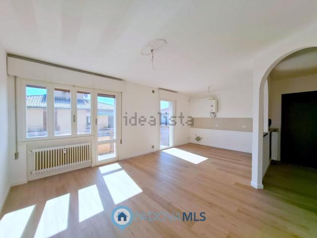 Appartamento in vendita di 135 m² in Via Girolamo Forabosco
