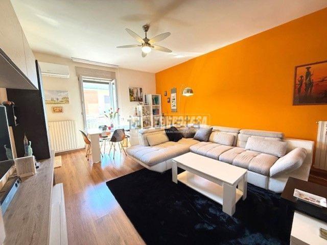 Appartamento in vendita di 135 m² in Via Domenico Caldara