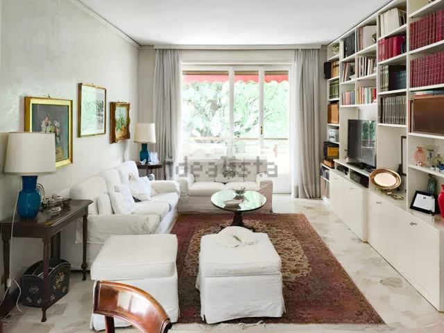 Appartamento in vendita di 135 m² in Via Don Carlo Gnocchi, 28