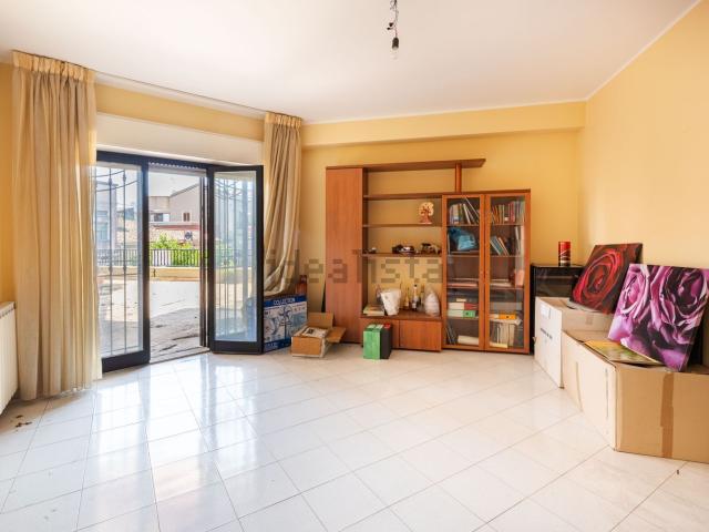 Appartamento in vendita di 135 m² in Via Don Luigi Sturzo