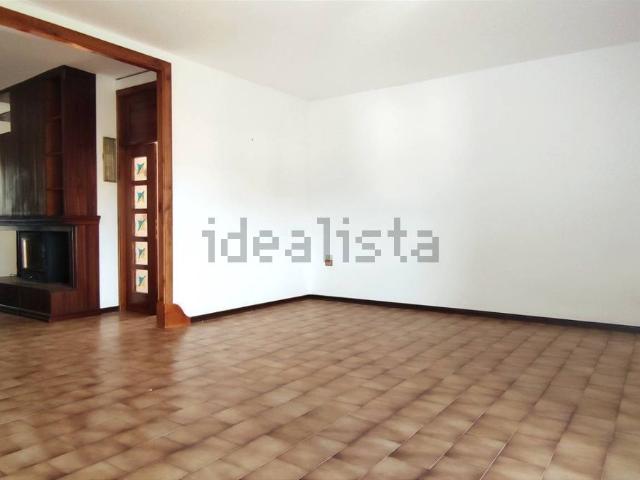 Appartamento in vendita di 135 m² in Via degli Abeti, 48