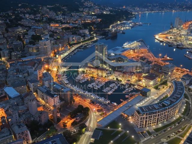 Appartamento in vendita di 135 m² in Via degli Orefici, 3