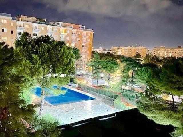 Appartamento in vendita di 135 m² in Via della Costituente, 43