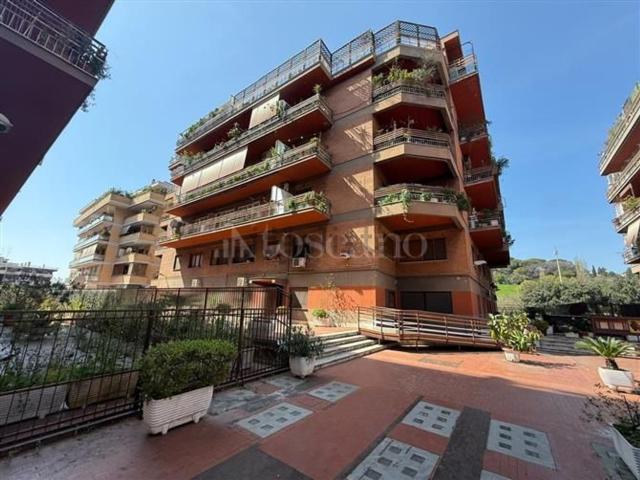 Appartamento in vendita di 135 m² in Via della Magliana