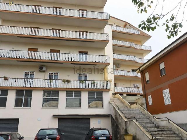 Appartamento in vendita di 135 m² in Via della Peschiera, 59
