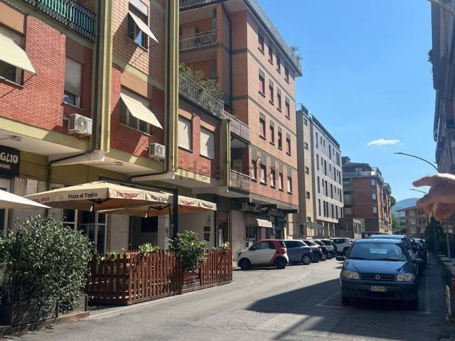 Appartamento in vendita di 135 m² in Via delle Ortensie, 15