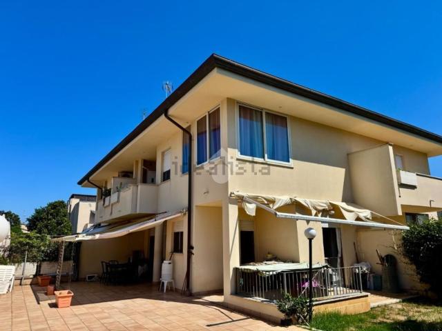 Appartamento in vendita di 135 m² in Via delle Repubbliche Marinare, 8