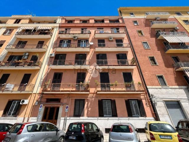 Appartamento in vendita di 135 m² in Via Dieta di Bari, 76