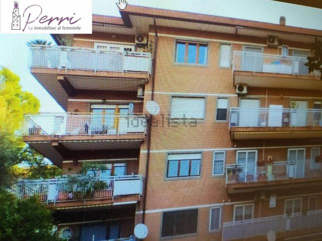 Appartamento in vendita di 135 m² in Via Enrico Albanese, 34