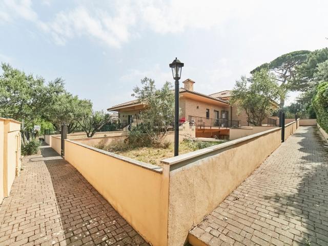 Appartamento in vendita di 135 m² in Via Enrico Fermi