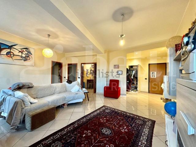 Appartamento in vendita di 135 m² in Via Ferrante Gonzaga, 22