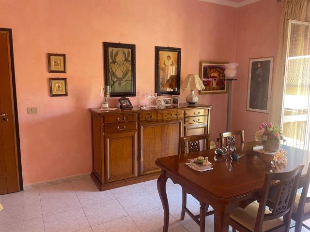 Appartamento in vendita di 135 m² in Via Francesco Accolla