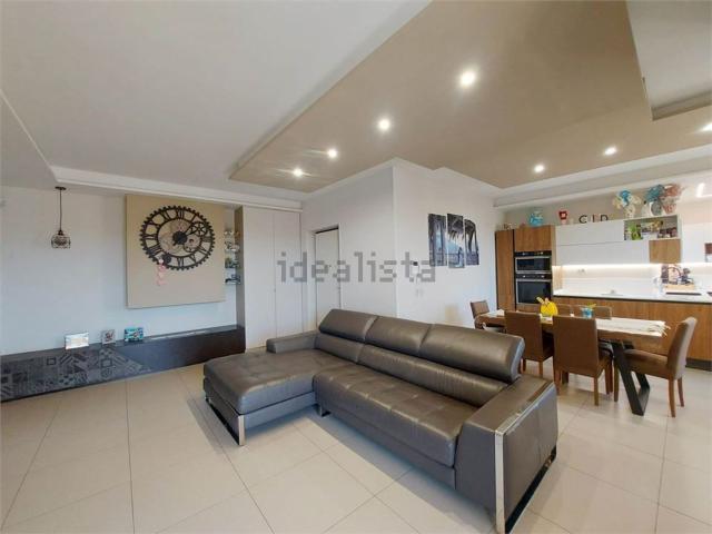 Appartamento in vendita di 140 m² in Via Frattapiccola, 11