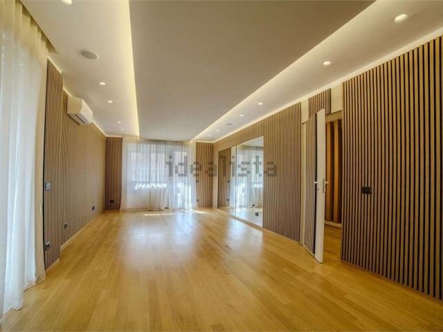 Appartamento in vendita di 135 m² in Via Homs
