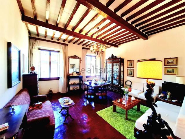 Appartamento in vendita di 135 m² in Via Leon Battista Alberti