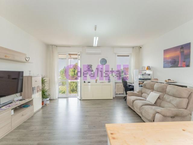 Appartamento in vendita di 135 m² in Via Liguria, 20