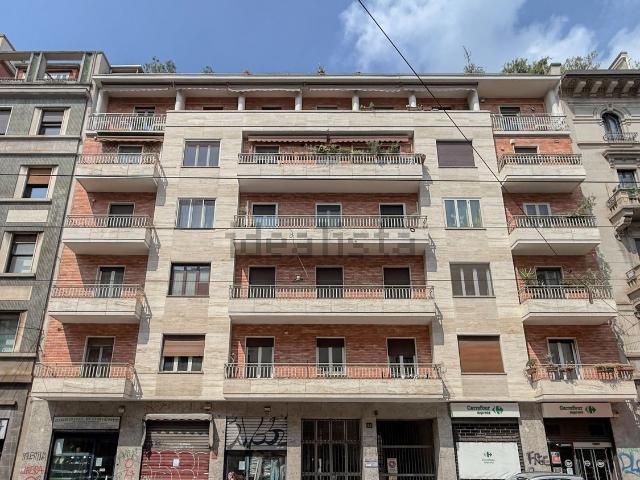 Appartamento in vendita di 135 m² in Via Luigi Settembrini, 27