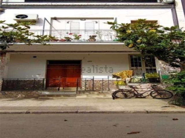Appartamento in vendita di 135 m² in Via M. Mucedola, 13