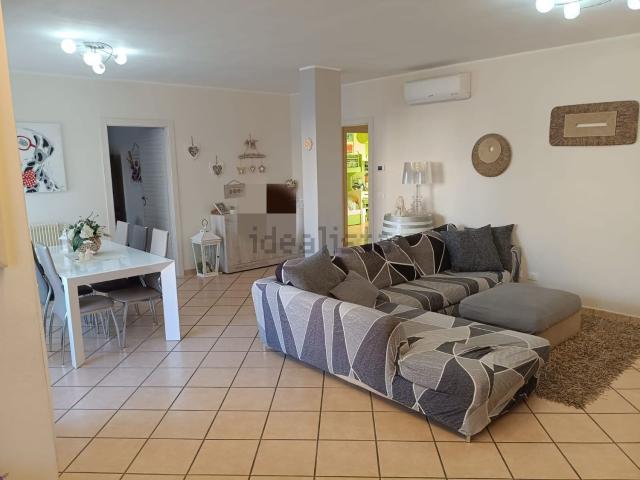 Appartamento in vendita di 135 m² in Via Monsignor Giacomo Gentilin, 20