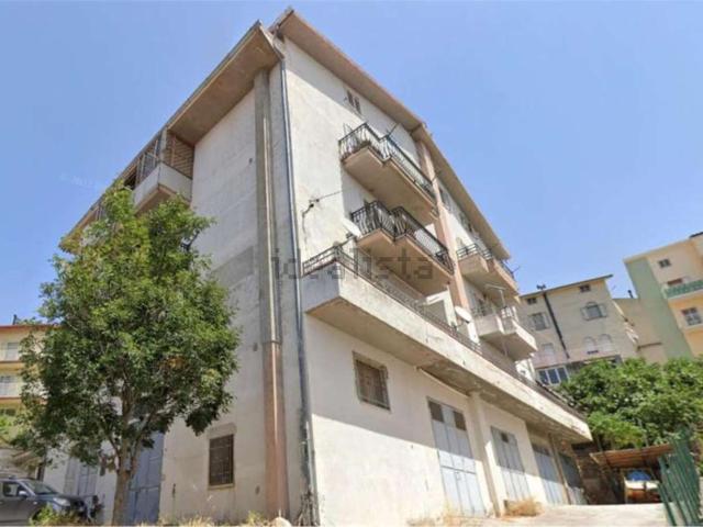 Appartamento in vendita di 135 m² in Via Matteotti, 1