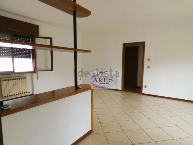 Appartamento in vendita di 135 m² in Via Mafalda di savoia 14/2