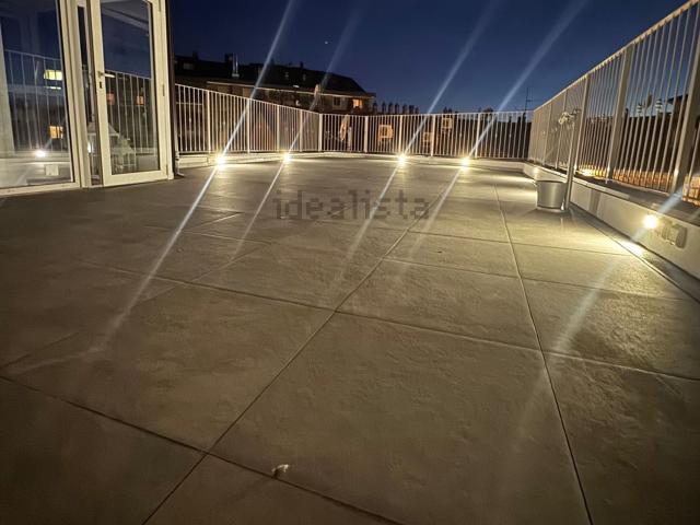 Appartamento in vendita di 135 m² in Via Michelangelo Buonarroti, 20