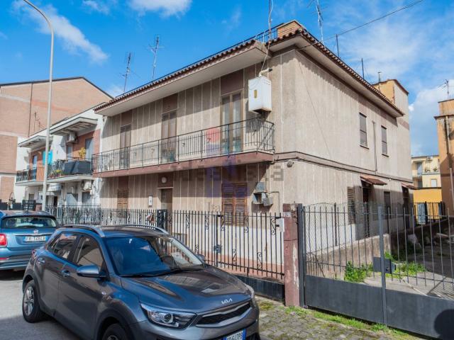 Appartamento in vendita di 135 m² in Via Muzio Scevola, 32