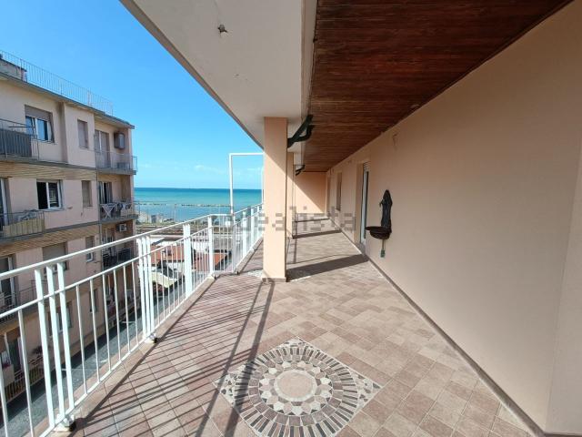 Appartamento in vendita di 135 m² in Via Nino Bixio, 71