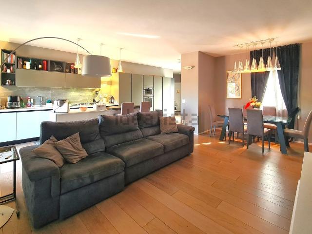 Appartamento in vendita di 135 m² in Via San Michele