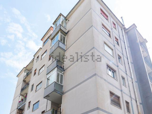 Appartamento in vendita di 135 m² in Via San Giacomo dei Capri, 67