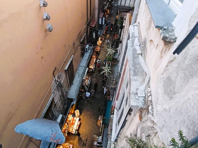 Appartamento in vendita di 135 m² in Via San Gregorio Armeno