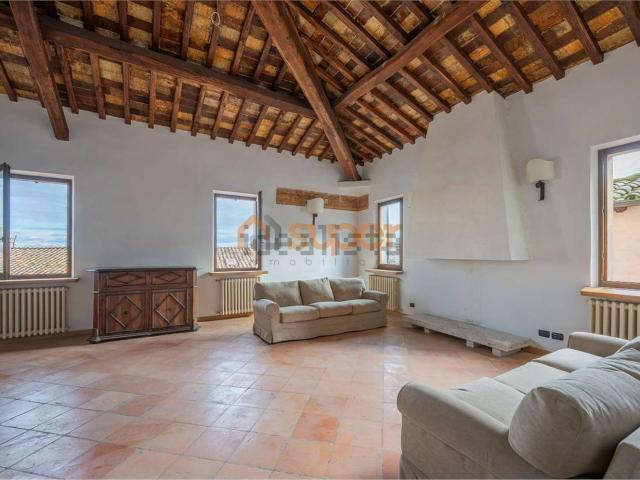 Appartamento in vendita di 135 m² in Via Sant&apos Andrea